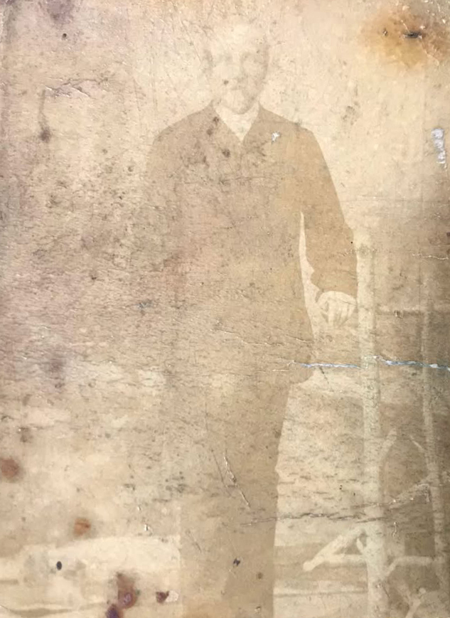 Pleekinud foto taastamine pärast